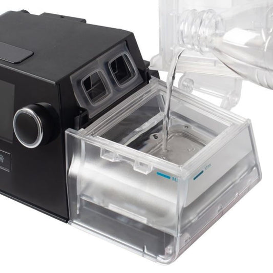 3B Medical Luna G3 water chamber front view, clear and easy-to-fill for consistent humidification.