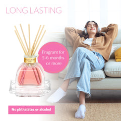 AGRARIA PetiteEssence cotton wick diffuser setup in living room.