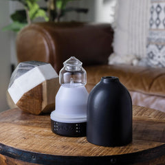 Airome Onyx mist output demonstrates waterless, no-heat diffusion of essential oils.
