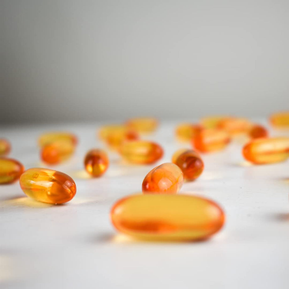 South Pacific anchovy source visual emphasizes clean origins and omega-3 purity.