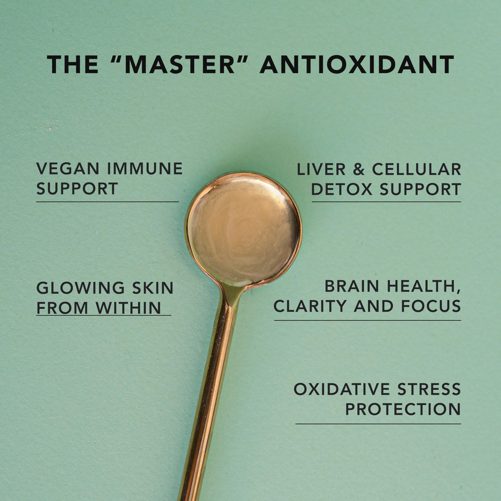AMANDEAN Liquid glutathione dispensing demonstrates measured drops for versatile use