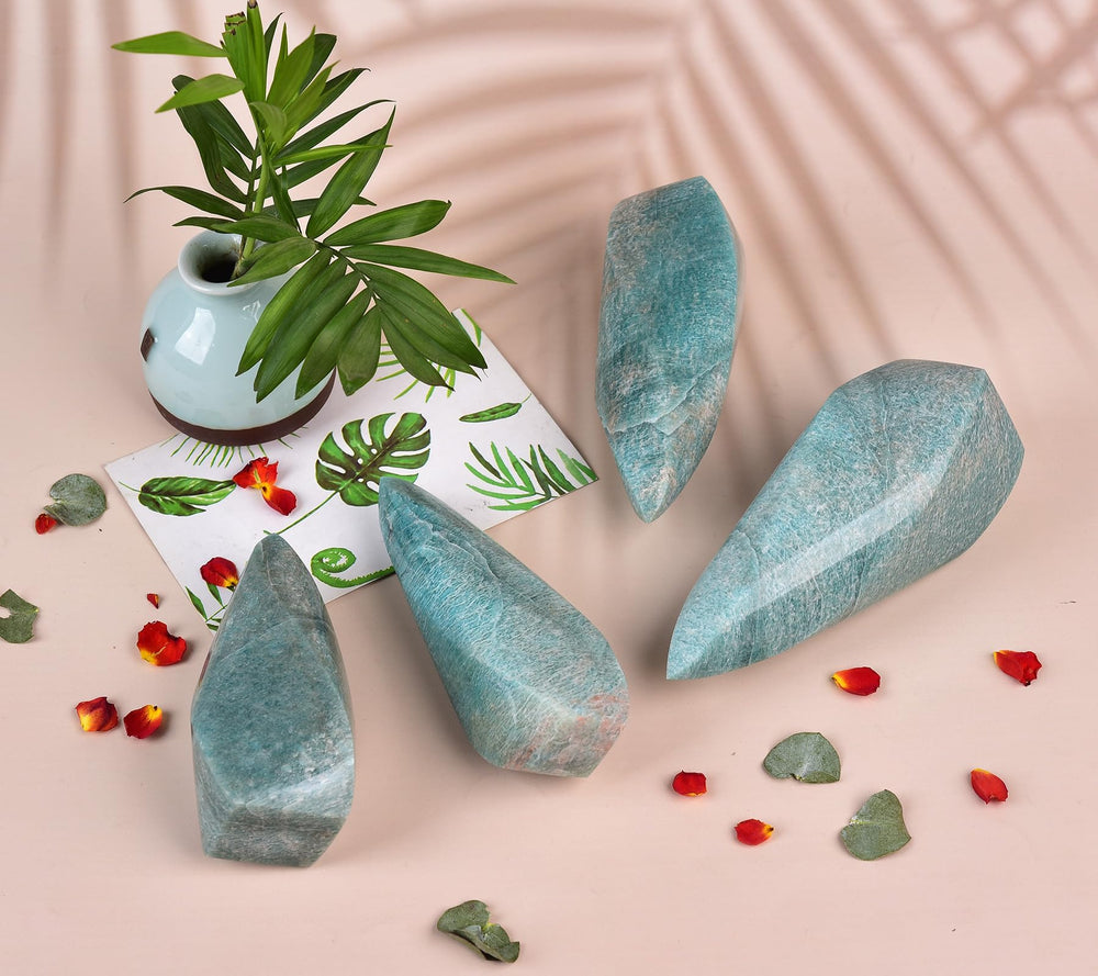 AMOYSTONE soft-cloth-cleanse keeps the piece pristine