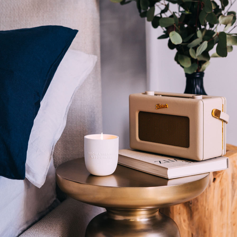 40-hour burn time extends moments of calm and mindful ambience.