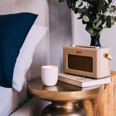 40-hour burn time extends moments of calm and mindful ambience.