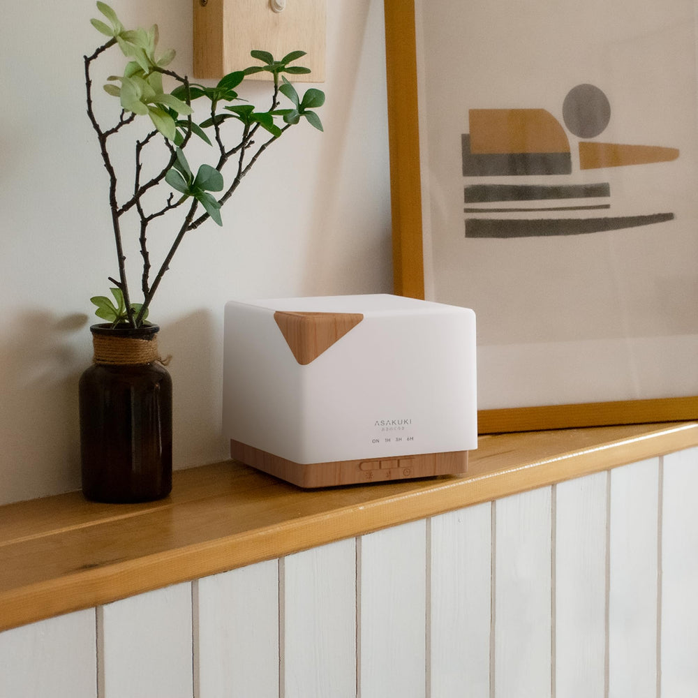 ASAKUKI 700 ml diffuser ideal for office or home use.