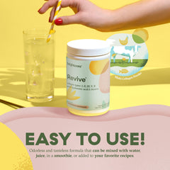 Brightcore Revive dispensing scoop demonstrates easy-to-measure powder for smoothies.