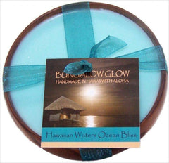 Bungalow Glow Hawaii Hawaiian Waters wood candle 6oz warms the room with soft aroma
