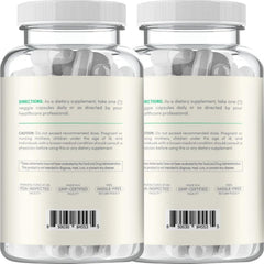 Close-up of Clear Formulas capsules highlighting flush-free B3 for comfortable daily use