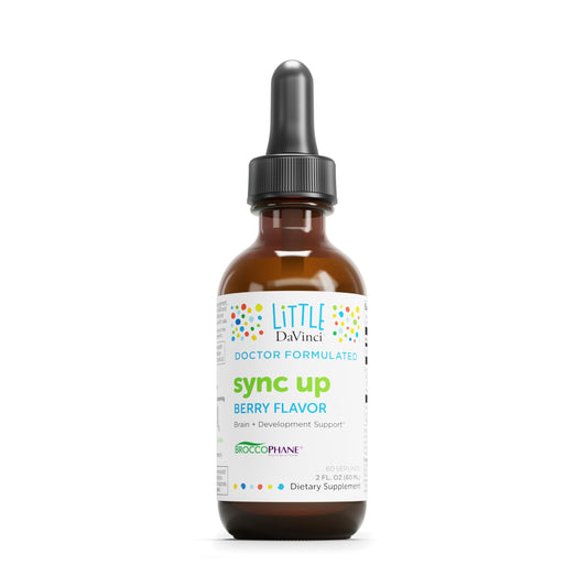 DAVINCI Little Sync Up bottle pour showing berry flavor for kids' daily dose