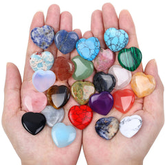 DUQGUHO heart crystal malachite encourages balance and reflection
