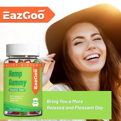 EAZGOO ingredients panel highlights omega-3 and natural nutrients.