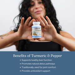Eclectic Institute freeze-dried turmeric and pepper close-up preserves nutrients.