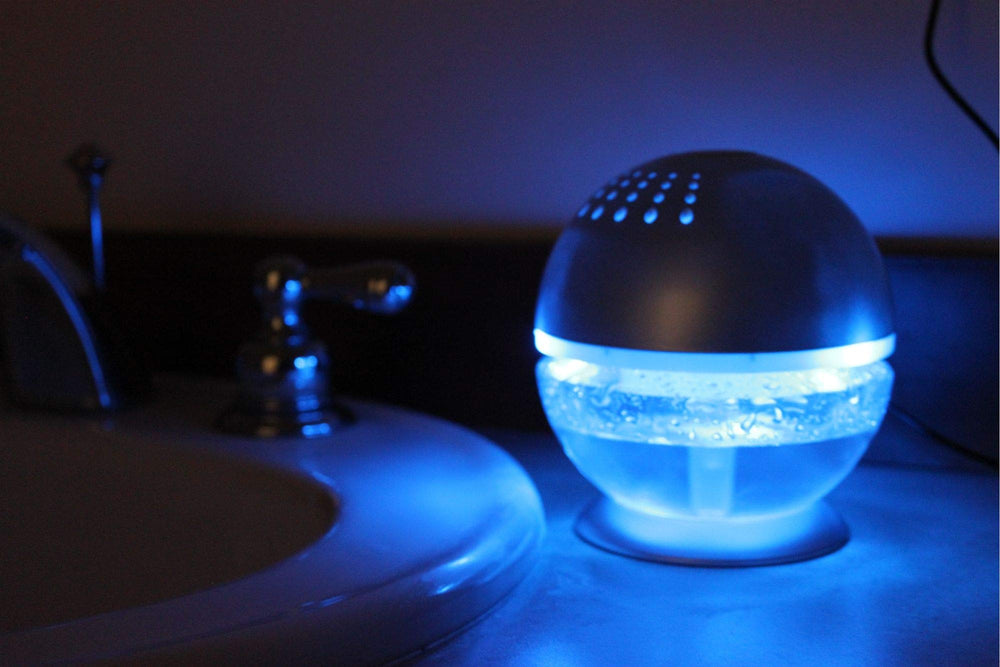 EcoGecko Little Squirt blue LED ambient diffuser creates serene atmosphere
