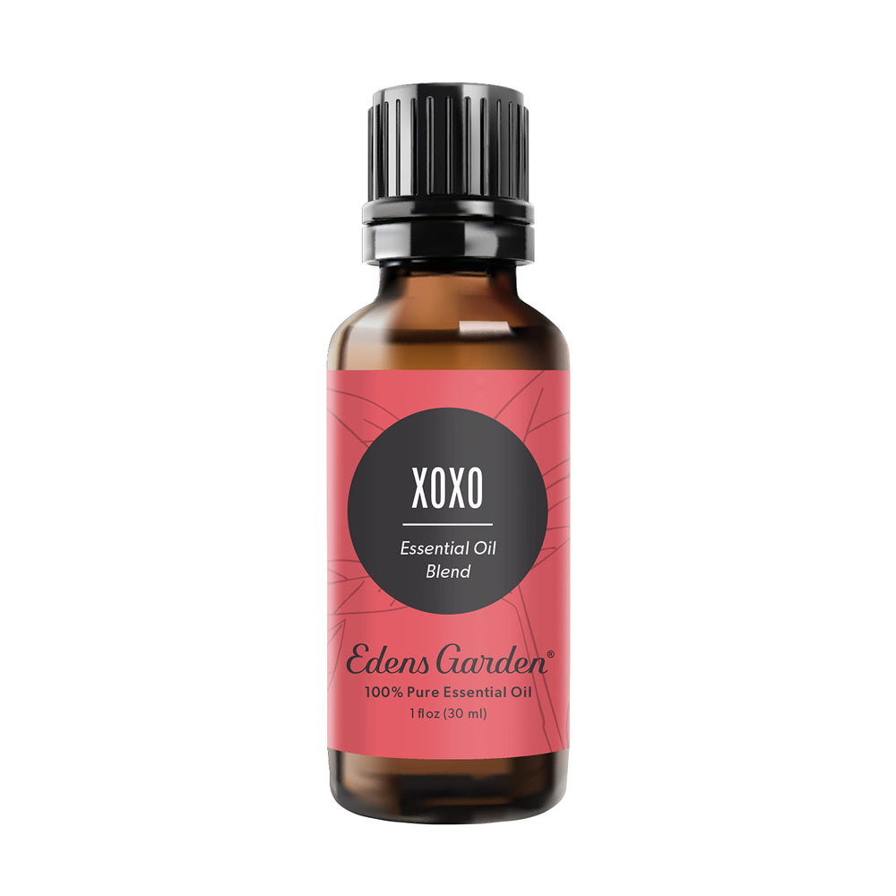 Edens Garden XOXO bottle pour with warm spice aroma for a welcoming home