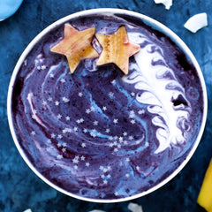 Ellie's Best blue spirulina in measured servings makes it simple to use.
