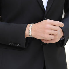 Emmori magnetic bracelet gold side view showing adjustable length
