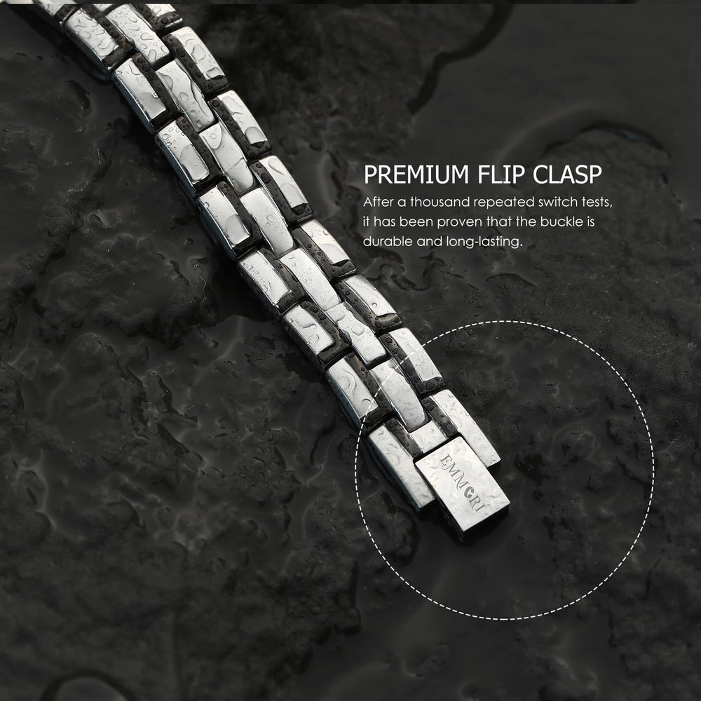 Emmori magnetic bracelet detail shows durable finish and skin-friendly stainless steel.