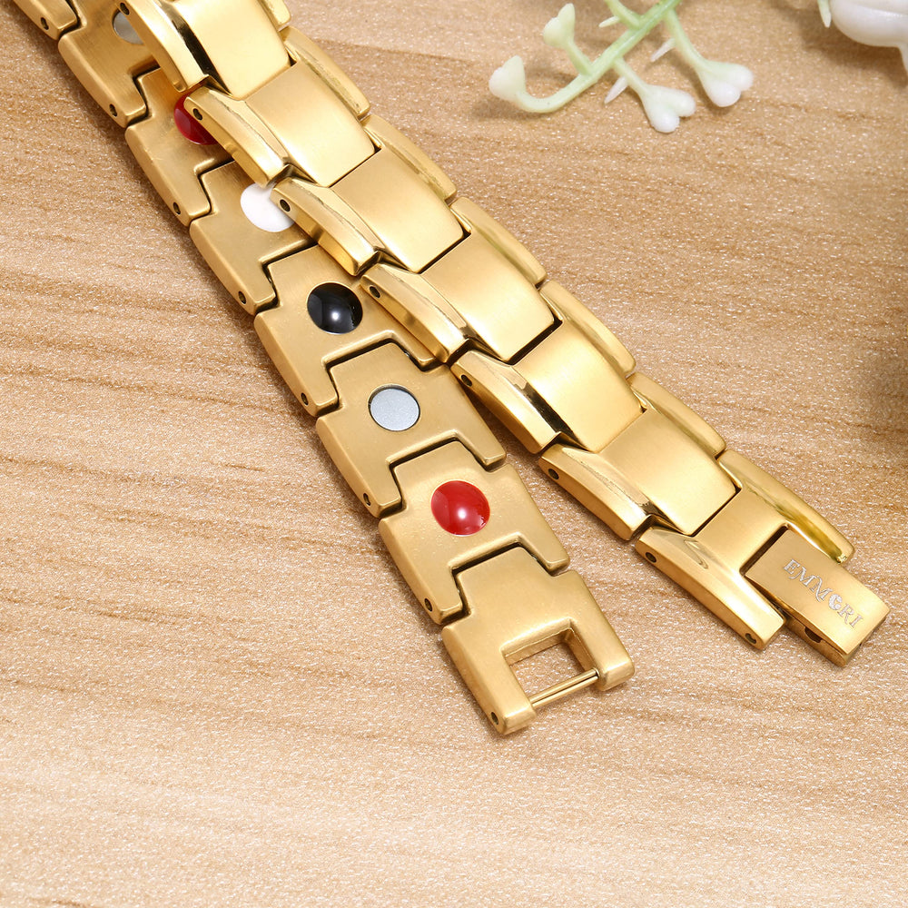Emmori Ultra Strength Magnetic Bracelet size tool included for easy wrist fitting.