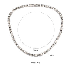 EnerMagiX necklace close-up magnet highlights hidden magnets and modern minimalist design