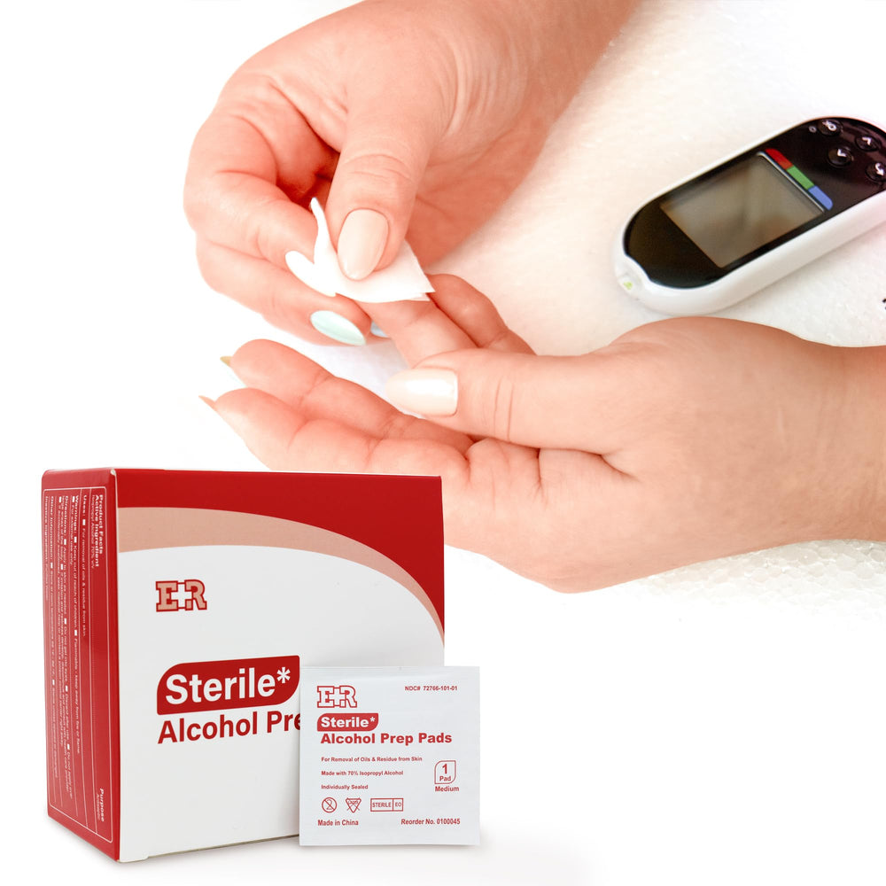Ever Ready First Aid 2-ply pad for easy unfolding and thorough cleaning