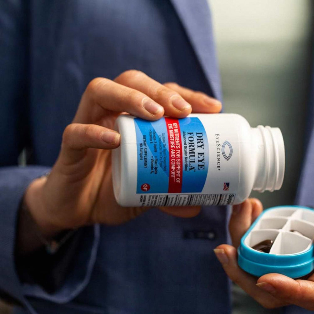 Vegan and non-GMO EyeScience label indicating safe, allergy-friendly use.