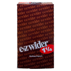 EZ WIDER 1 1/4 REG. 24' grip close-up for comfortable handling.