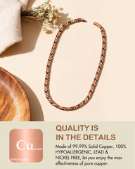 Feraco copper necklace gift box close-up for elegant, ready-to-gift packaging.