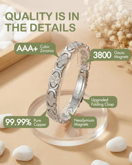 Feraco infinity and four-leaf clover design symbolizes luck and grace.
