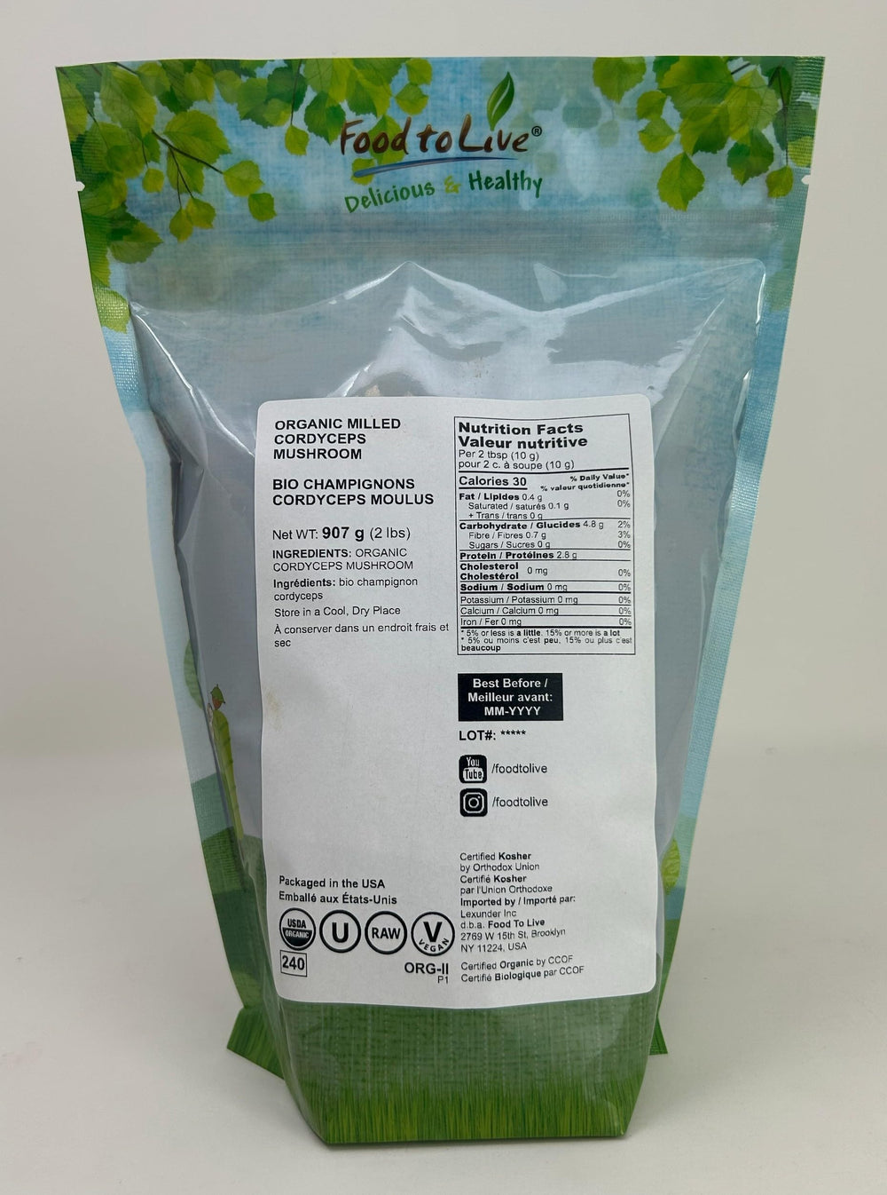 Food to Live cordyceps powder in coffee for seamless blending.
