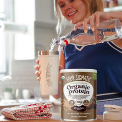 Morning shake in cup with Four Sigmatic demonstrates quick plant nutrition