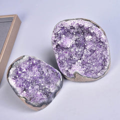 FZBHRO hand-carved amethyst geode adds unique character to collection