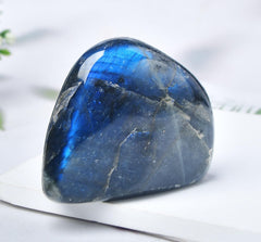 FZBHRO Labradorite gift-ready crystal offers a thoughtful present for enthusiasts.