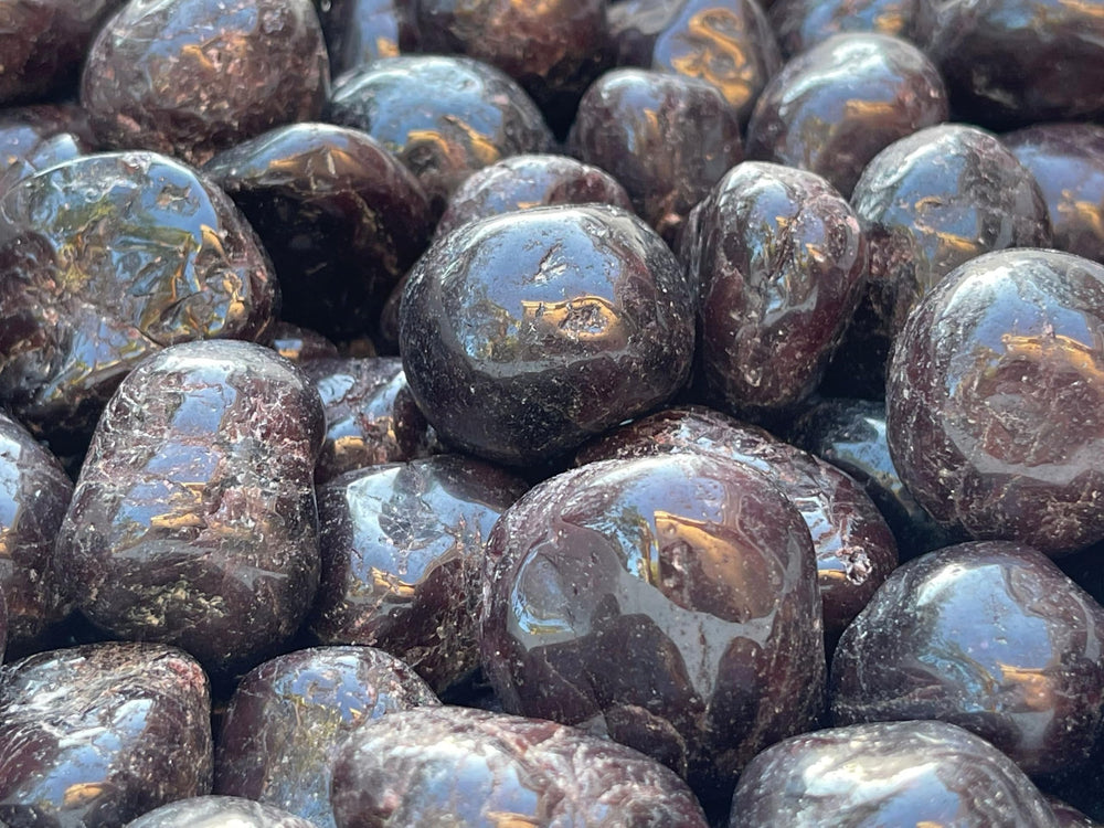 GAF TREASURES Garnet 1-1.25 inch: sizable stones for therapy and meditative practice.