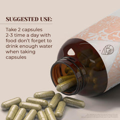 Garden Organics Wormwood capsules close-up showcases vegetable capsules and purity.