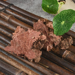 Generic Rhodiola Rosea root dried in bulk, ready for processing.