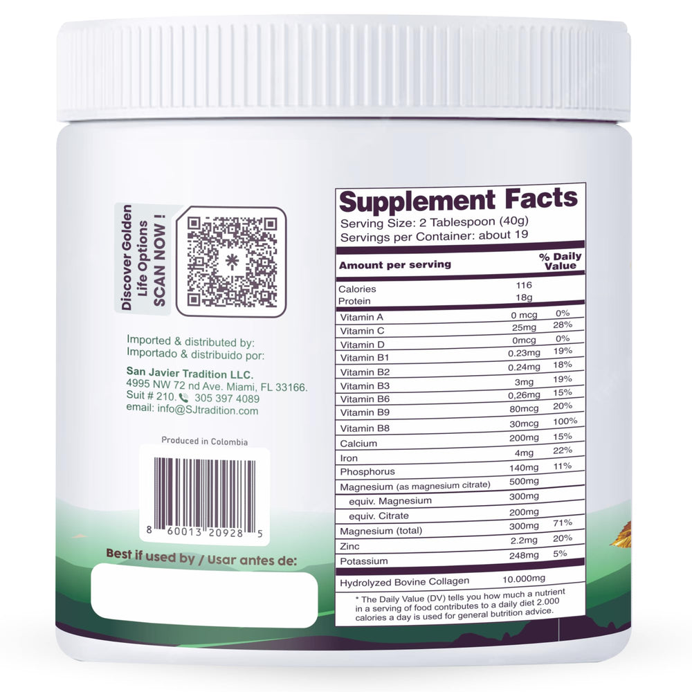 Gold Vital Life collagen powder scoop ready for easy daily use in beverages.