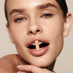 Halo Beauty Blueberry Extract image emphasizing antioxidant protection for skin cells.
