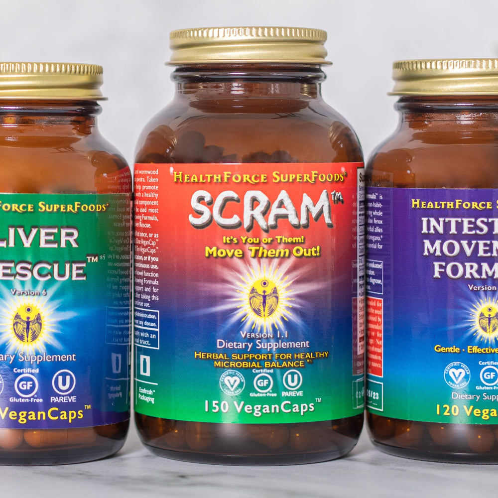 HEALTHFORCE SCRAM capsules shown with water for easy daily use.