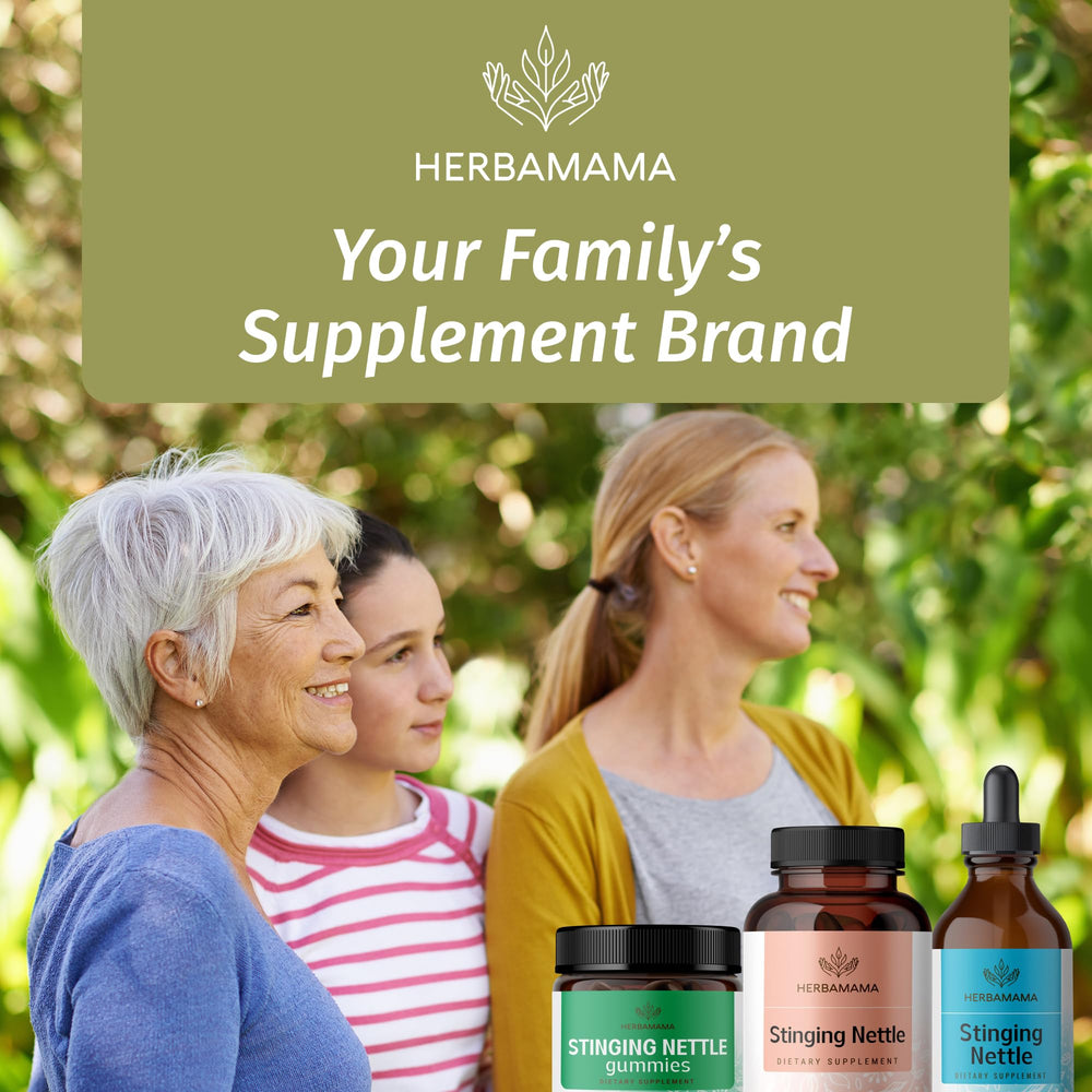 Daily-use routine with Herbamama nettle capsules and a refreshing drink.