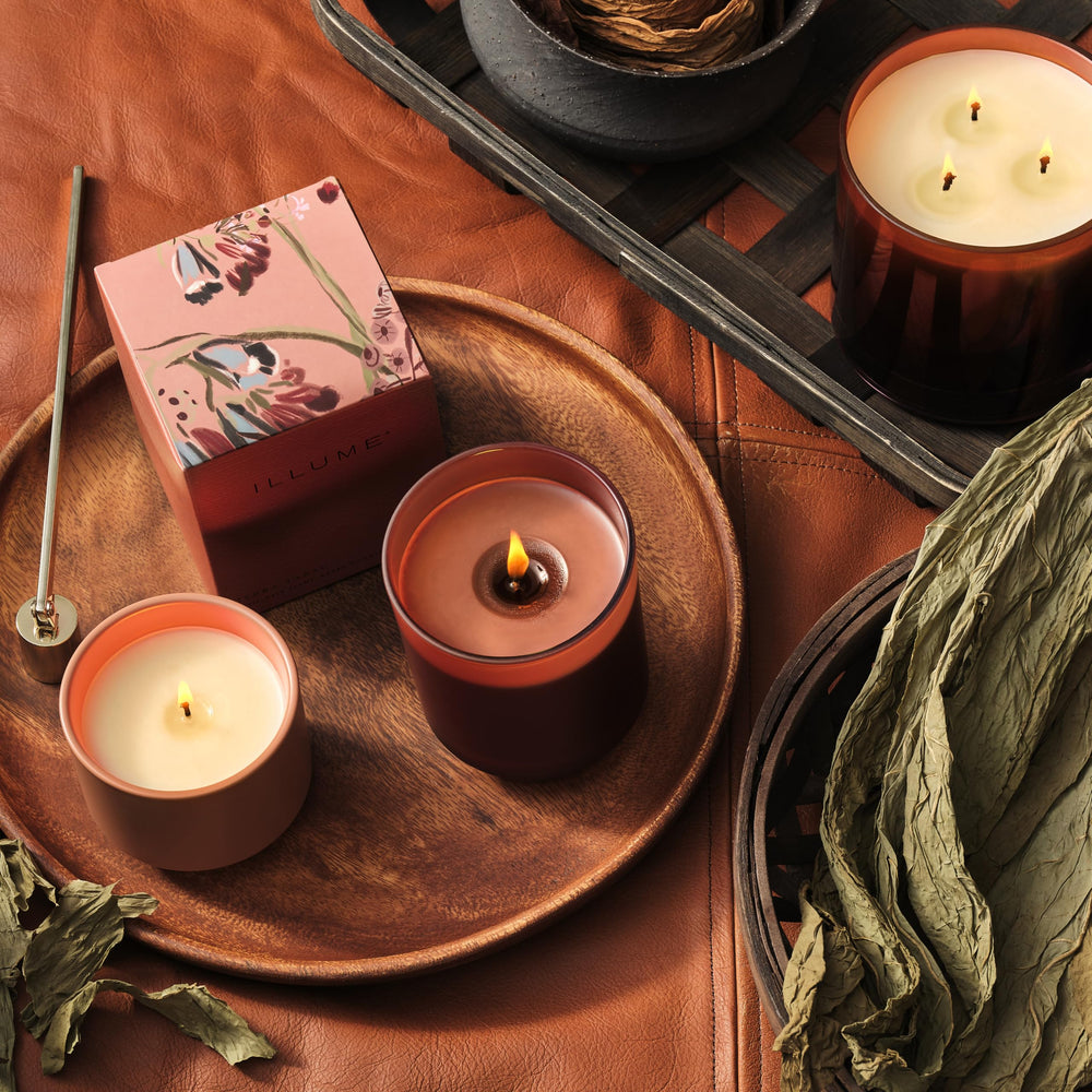 Illume Terra Tabac diffuser filled and ready to create a welcoming aroma.