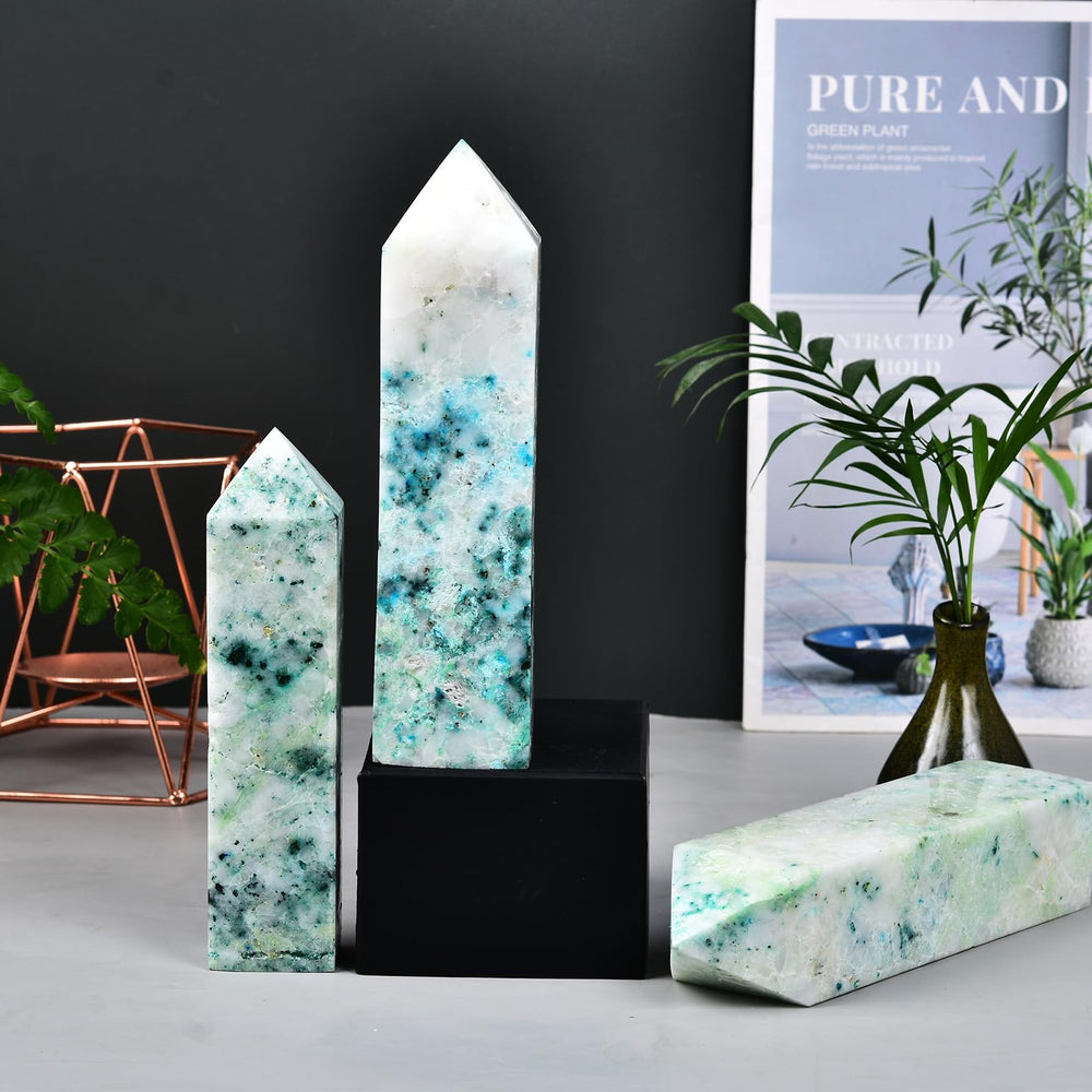 JIC Gem natural crystal wand aids chakra alignment and heart opening.