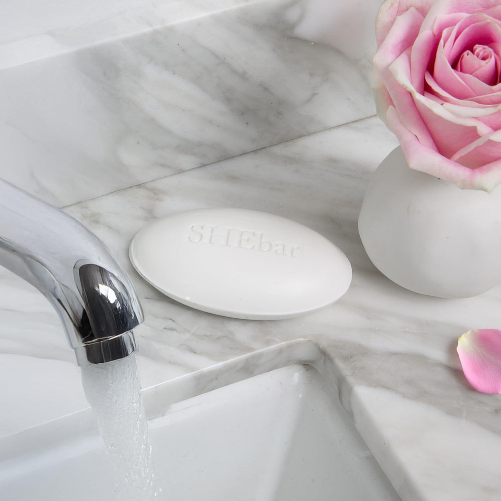 Joylux SHEBar light mandarin scent for a refreshing cleanse.