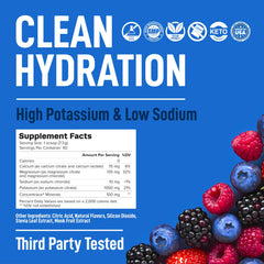 Keppi scoop measuring powder for quick, clean hydration.