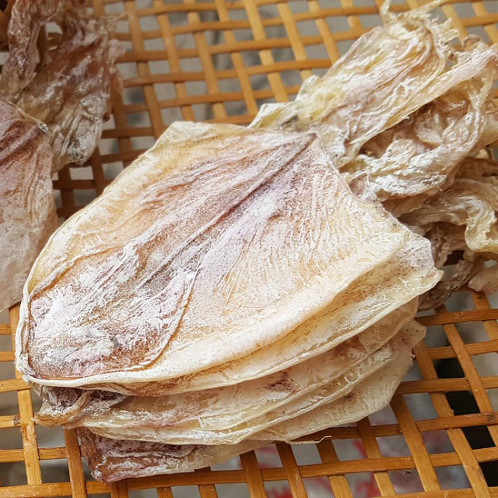 LIFAF dried squid close-up texture reveals natural chew and quality.