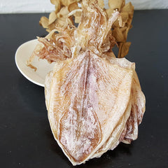 LIFAF dried squid packaging back highlights no additives and simple ingredients.