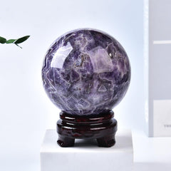 MOGEMT Gift-ready amethyst ball, perfect for housewarmings and special occasions.
