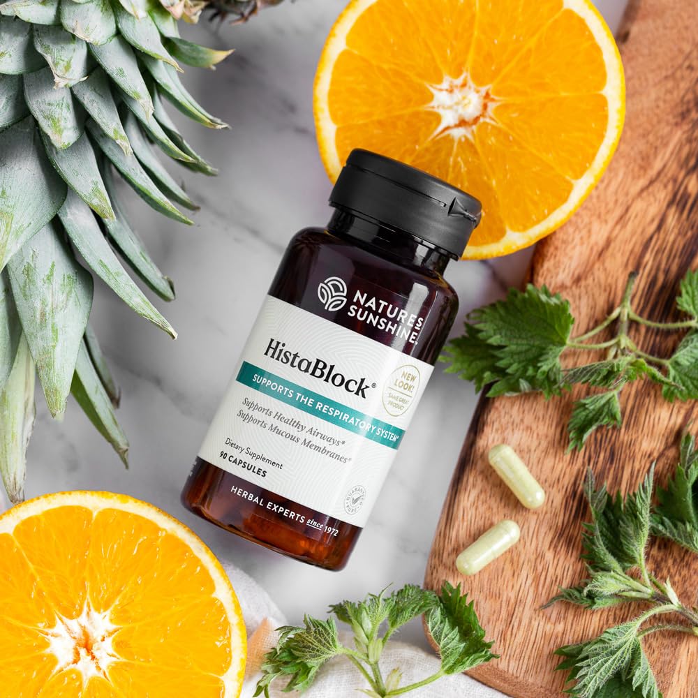 Nature's Sunshine HistaBlock label close-up highlighting natural ingredients for respiratory comfort.