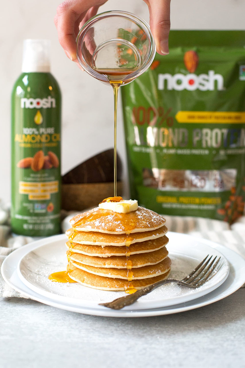 NOOSH powder label close-up highlighting vegan gluten-free kosher claims