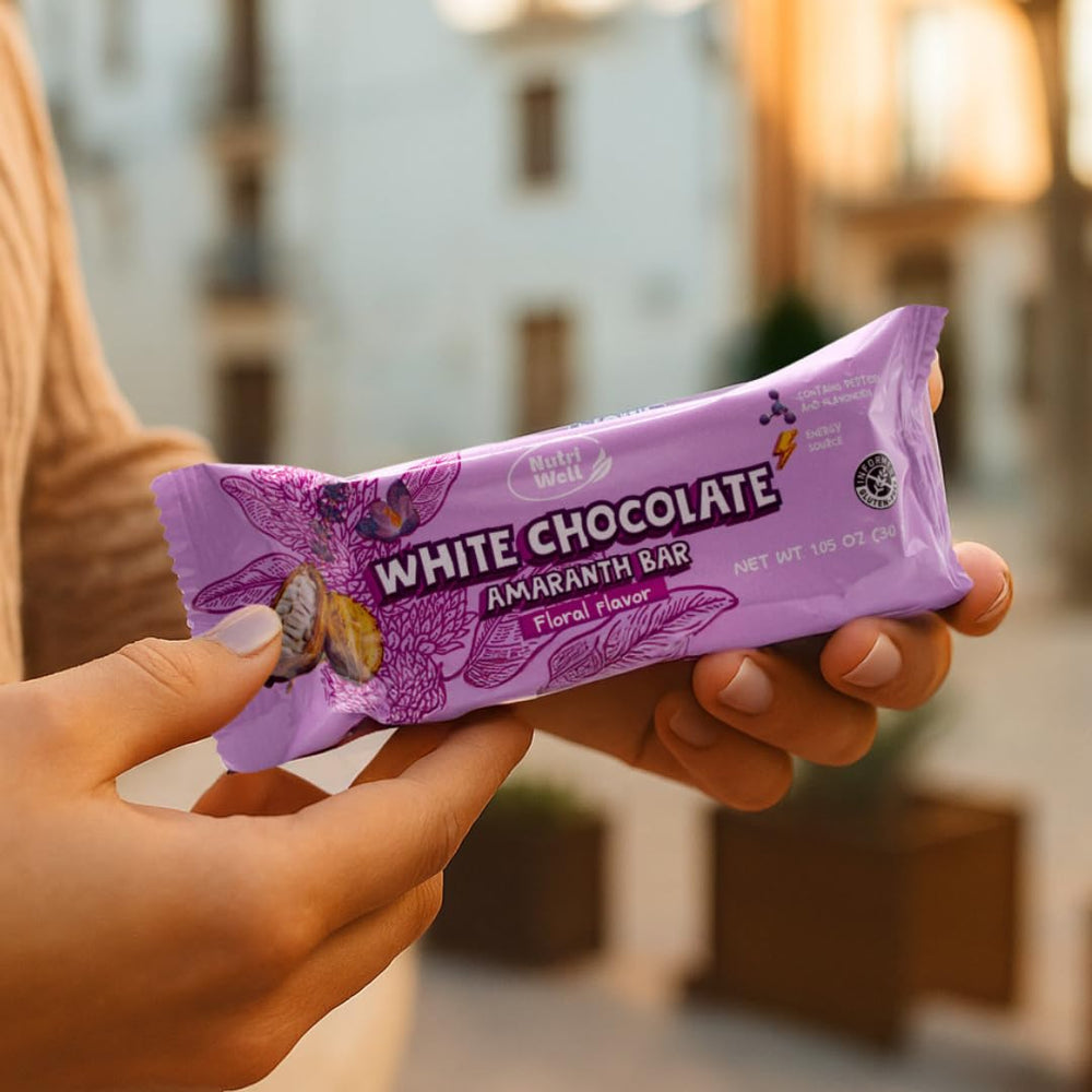 Nutriwell amaranth crunch close-up emphasizes fiber and ancient grain crunch