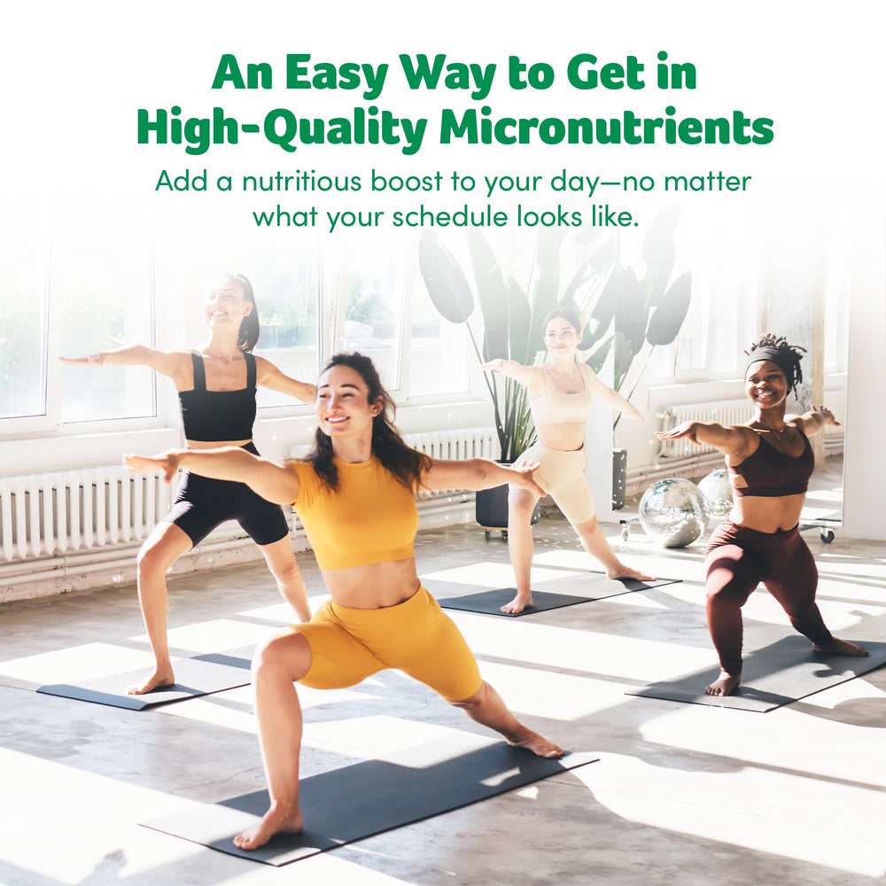 Probiotic-rich greens blend jar highlights spirulina and chlorella benefits.